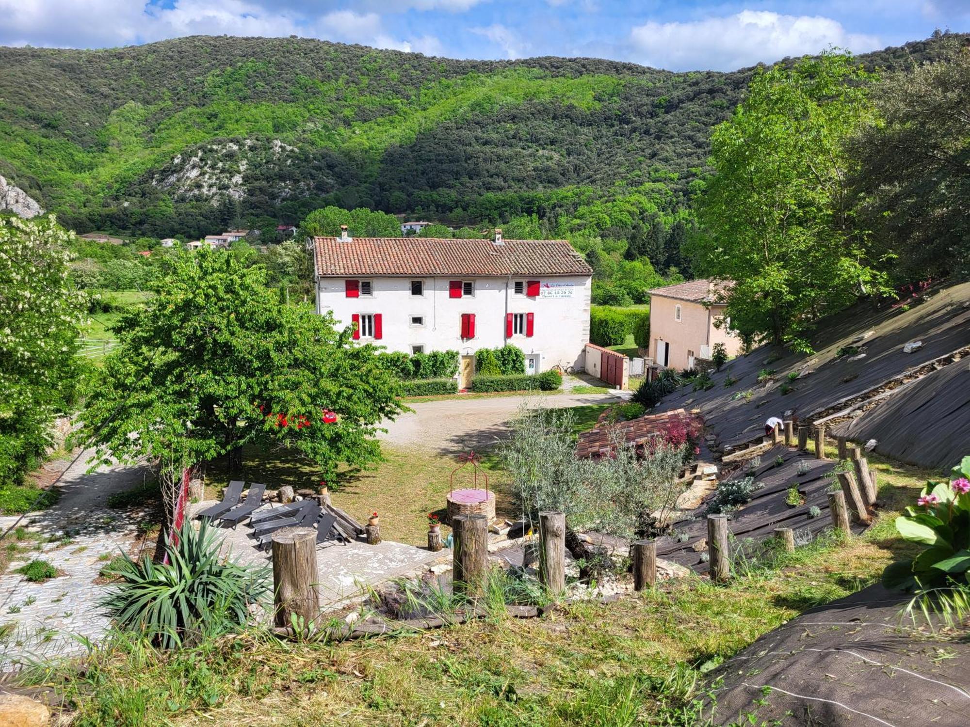 Chambre D'Hote Le Clos D'Audio A Riols Exterior foto