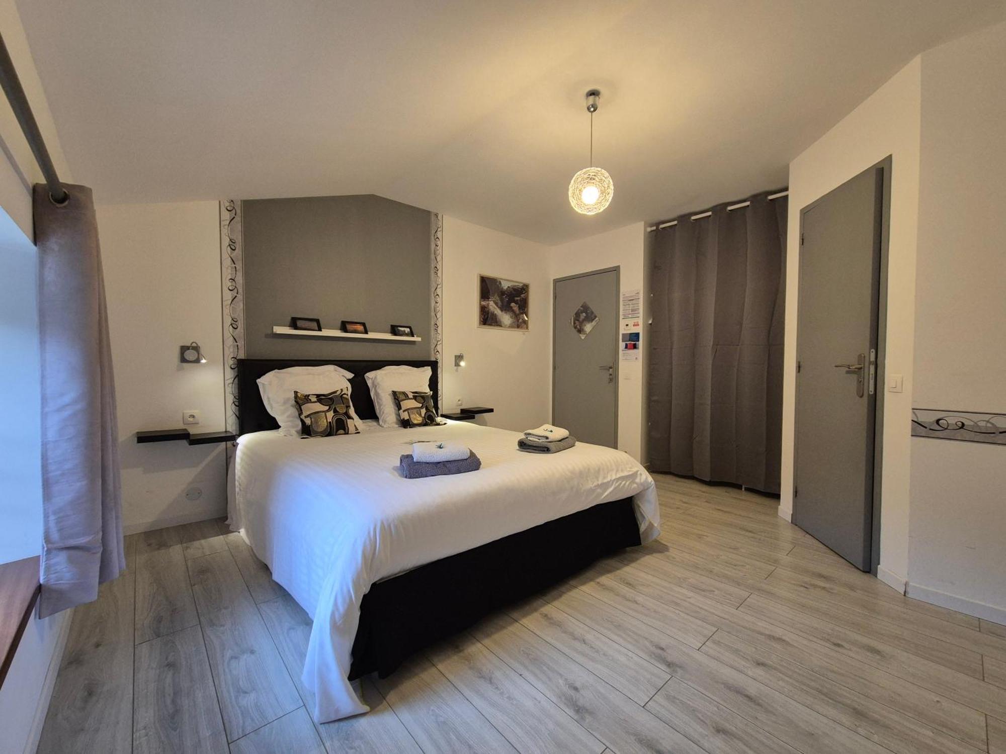 Chambre D'Hote Le Clos D'Audio A Riols Exterior foto